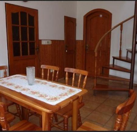 Apartman Foldes Tibor Villa Veľký Meder Exterior foto