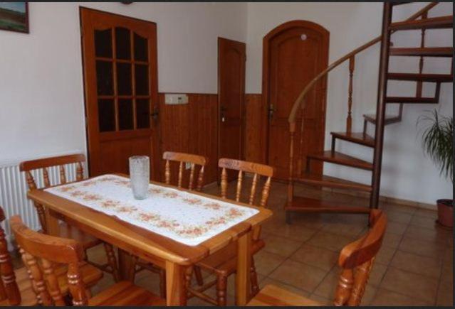 Apartman Foldes Tibor Villa Veľký Meder Habitación foto